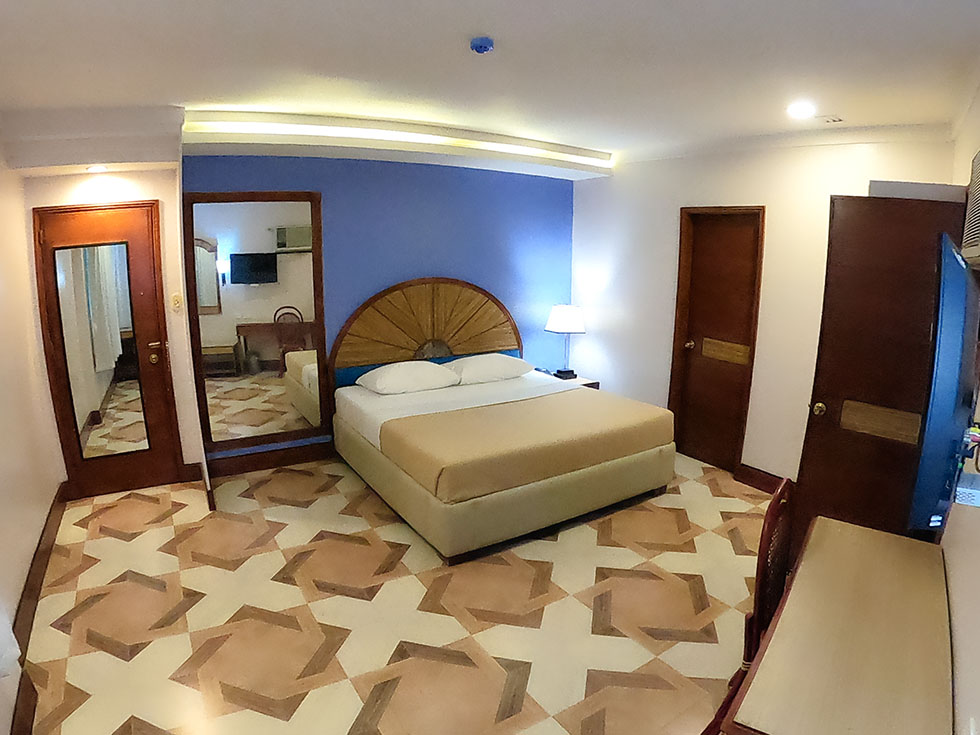 Hotel Valencia - Superior Room